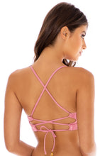 Laden Sie das Bild in den Galerie-Viewer, Top Peek a Boo Blush River Dance
