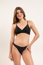 Laden Sie das Bild in den Galerie-Viewer, Top Touch-Black Paola
