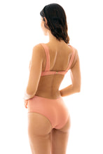 Laden Sie das Bild in den Galerie-Viewer, Trikini Ouro Rosa
