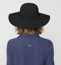Laden Sie das Bild in den Galerie-Viewer, Model Back: Uv Line Chapeau Souple/Capeline Lyon Preto
