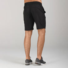 Laden Sie das Bild in den Galerie-Viewer, Model Back: Uv Line Bermuda / Short Pour Homme New Fit Br Preto
