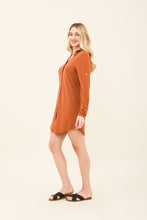Laden Sie das Bild in den Galerie-Viewer, Image 02: Uv Line Vêtement De Plage Shirtdress Copenhagen Caramelo Upf50+
