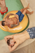 Laden Sie das Bild in den Galerie-Viewer, Image 05: Uv Line Bermuda / Short Pour Homme Shorts Boxer Aco Off White Upf50+
