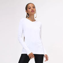 Laden Sie das Bild in den Galerie-Viewer, Model Front: Uv Line Fitness Haut Sport Fit Branco Fem

