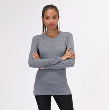 Laden Sie das Bild in den Galerie-Viewer, Model Front: Uv Line Fitness Haut Sport Fit Mescla
