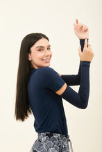 Laden Sie das Bild in den Galerie-Viewer, Gallery: Uv Line Gants Sun-Protection Sleeve Navy Upf50+
