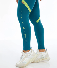 Laden Sie das Bild in den Galerie-Viewer, Leggings Bodytex Vazado Lateral Sport Way Verde Running
